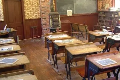 1_room_schoolhouse.jpg