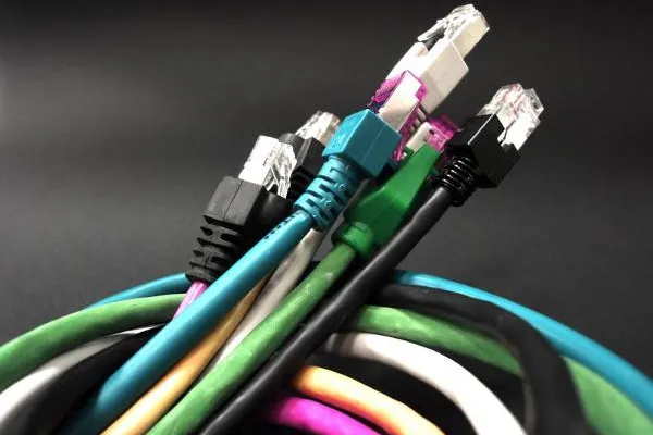 broadband-cables_1.jpg