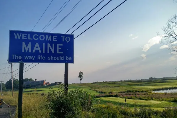 maine_sign.jpg