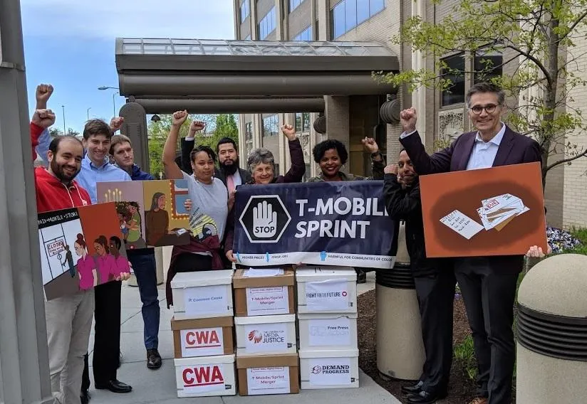 fcc_t-mobile_petition_delivery.jpg