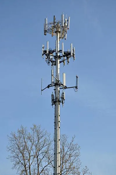 cellphonetower.jpg