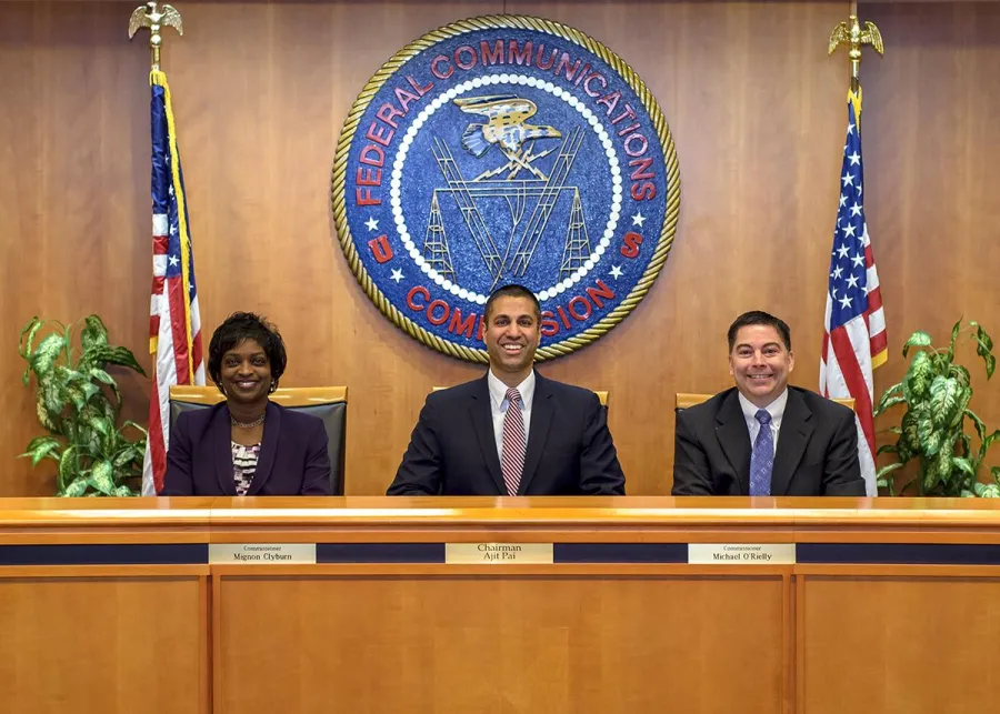 fcc_commissioners_apr_2017.jpg
