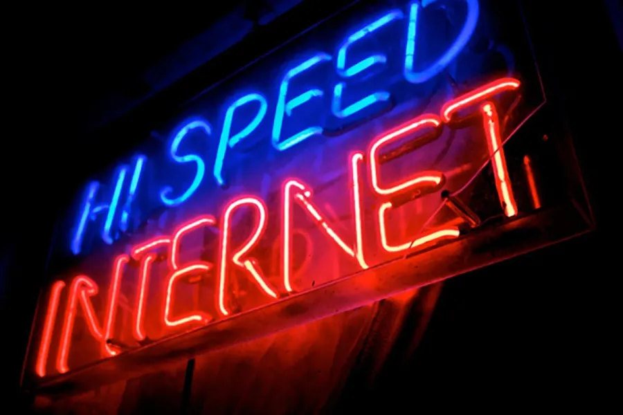 high-speed_internet_sign.jpg
