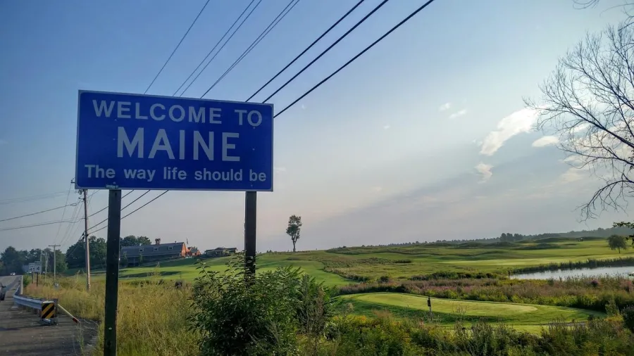 maine_sign.jpg