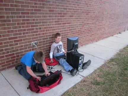 kids_on_computers.jpg